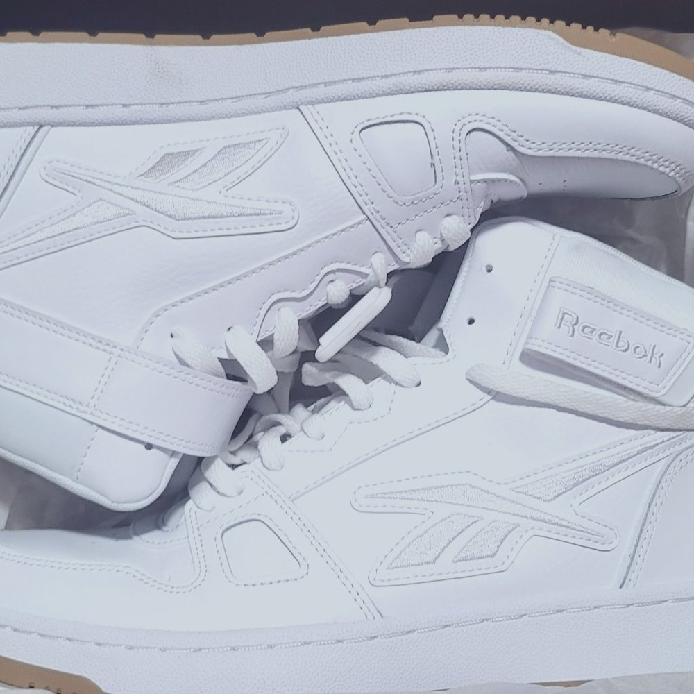 Reebok Resonator Mid Shoes Men Sz. 9.5 Brand New